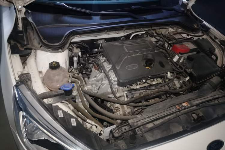 Used Ford Focus 2020 Sedan EcoBoost 180 Automatic Trend Edition Engine Bay Right