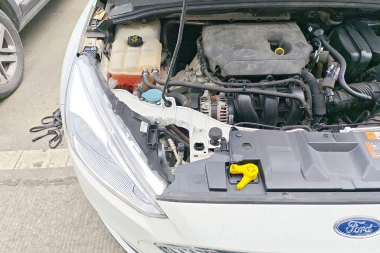 Used Ford Focus 2020 Hatchback Classic 1.5L Automatic Trendy Model Engine Bay Right
