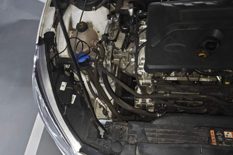 Used Ford Focus 2020 Hatchback EcoBoost 180 Automatic Trend Edition Engine Bay Right