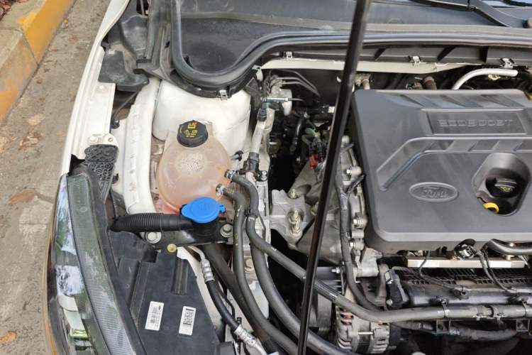 Used Ford Focus 2020 Sedan EcoBoost 180 Automatic ST Line Engine Bay Right