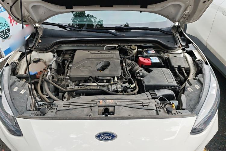 Used Ford Focus 2020 Hatchback EcoBoost 180 Automatic ST Line Engine Bay