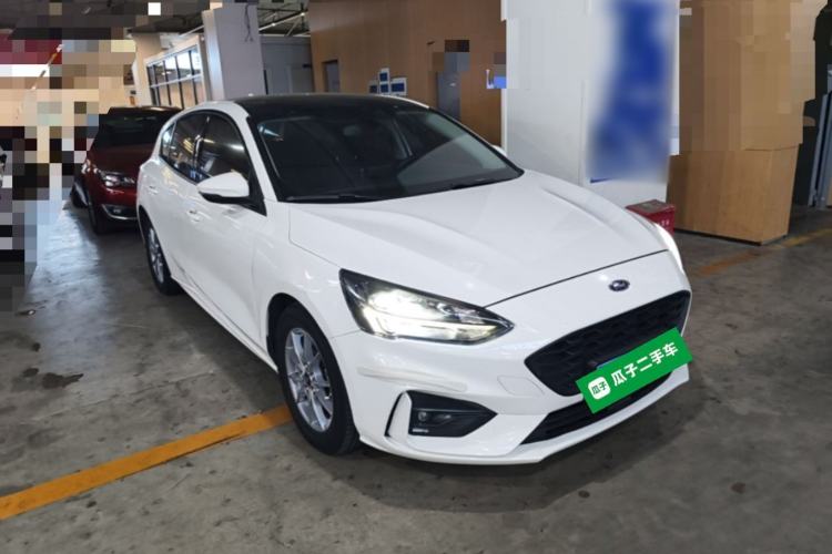 Used Ford Focus 2020 Hatchback EcoBoost 180 Automatic Trend Edition Exterior 1