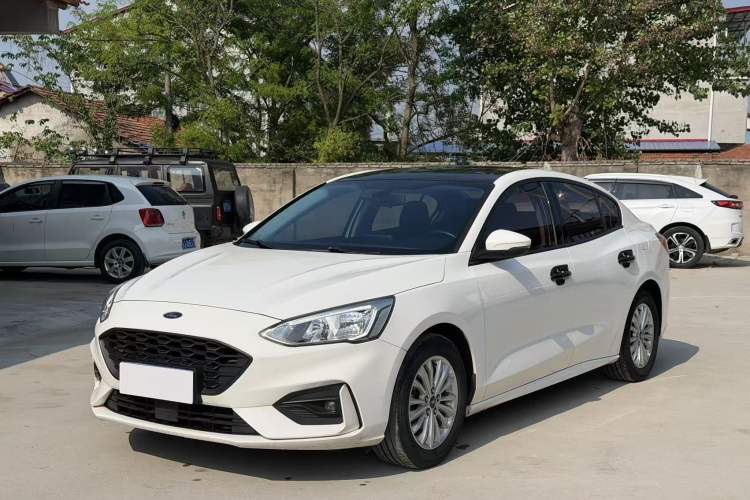 Used Ford Focus 2020 Sedan EcoBoost 180 Automatic Trend Edition Exterior 1