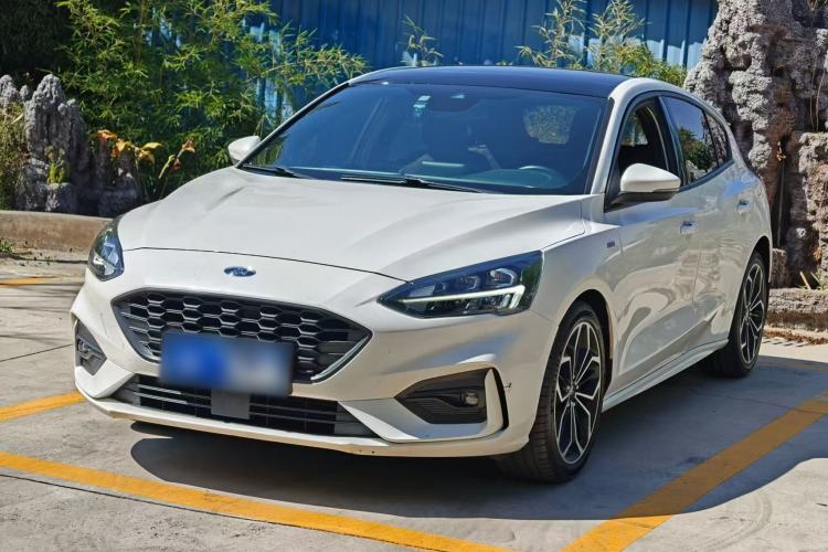 Used Ford Focus 2020 Hatchback EcoBoost 180 Automatic ST Line Exterior 1