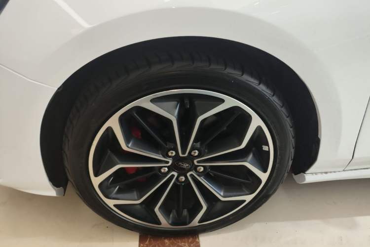 Used Ford Focus 2020 Sedan EcoBoost 180 Automatic ST Line Exterior 1