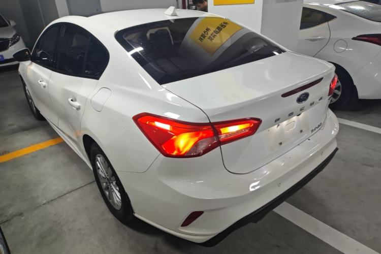 Used Ford Focus 2020 Sedan EcoBoost 180 Automatic Trend Edition Exterior 2