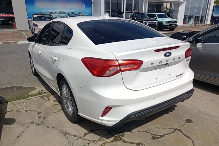 Used Ford Focus 2020 Sedan EcoBoost 180 Automatic Trend Edition Exterior 2