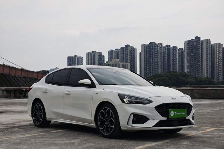 Used Ford Focus 2020 Sedan EcoBoost 180 Automatic ST Line Exterior 2
