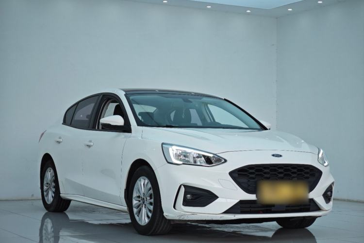 Used Ford Focus 2020 Sedan EcoBoost 180 Automatic Trend Edition Exterior 2