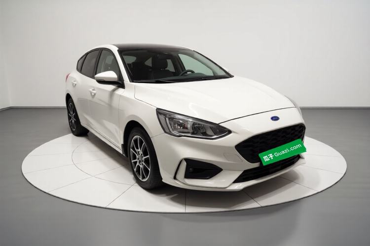 Used Ford Focus 2020 Hatchback EcoBoost 180 Automatic Trend Edition Exterior 2