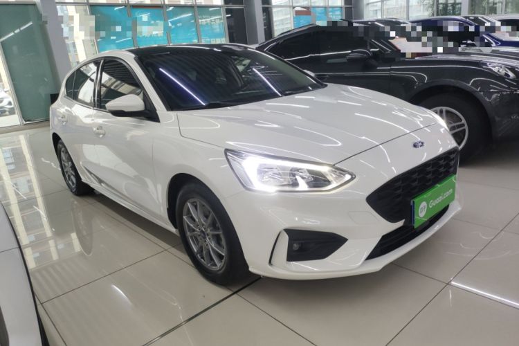 Used Ford Focus 2020 Hatchback EcoBoost 180 Automatic Trend Edition Exterior 2
