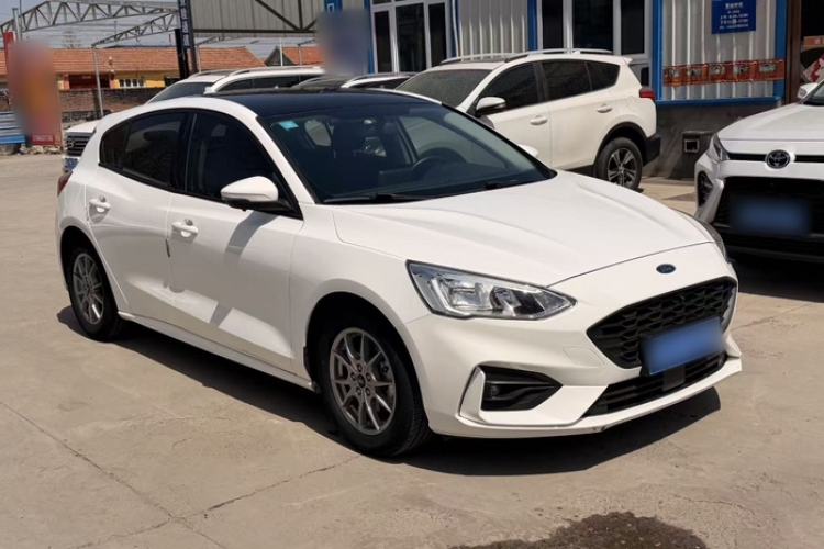 Used Ford Focus 2020 Hatchback 1.5L Automatic Sharp Edition Exterior 2