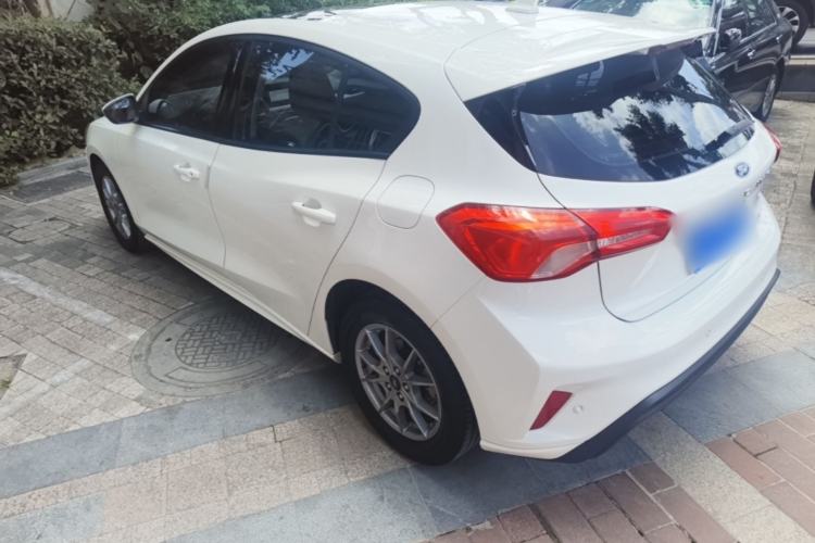 Used Ford Focus 2020 Hatchback 1.5L Automatic Sharp Edition Exterior 2