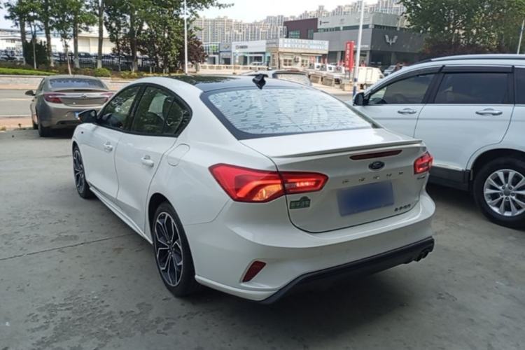 Used Ford Focus 2020 Sedan EcoBoost 180 Automatic ST Line Exterior 2