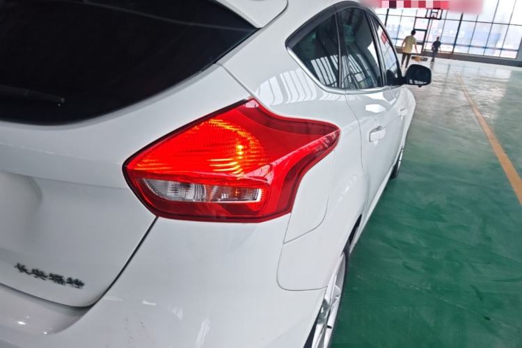 Used Ford Focus 2020 Hatchback Classic 1.5L Automatic Trendy Model Exterior 3