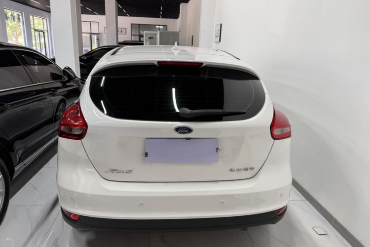 Used Ford Focus 2020 Hatchback Classic 1.5L Automatic Trendy Model Exterior 3