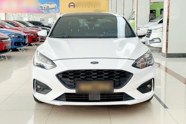 Used Ford Focus 2020 Sedan EcoBoost 180 Automatic ST Line Exterior 3