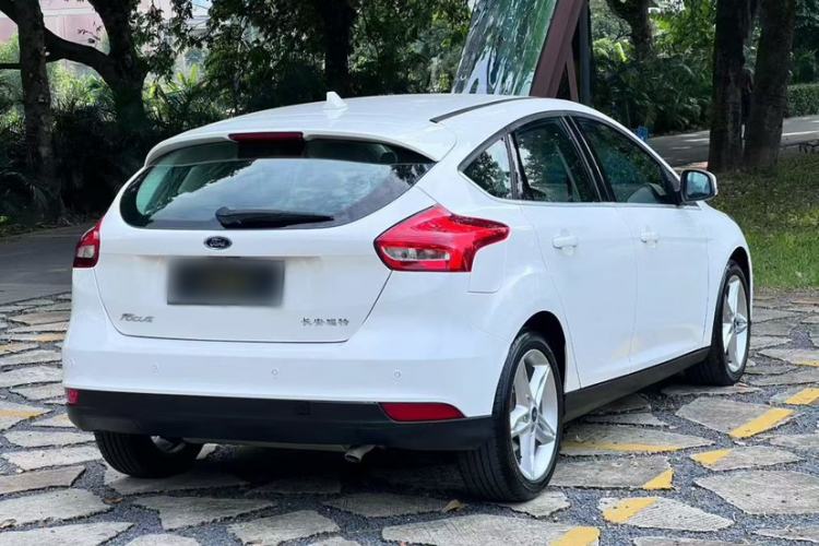 Used Ford Focus 2020 Hatchback Classic 1.5L Automatic Trendy Model Exterior 3