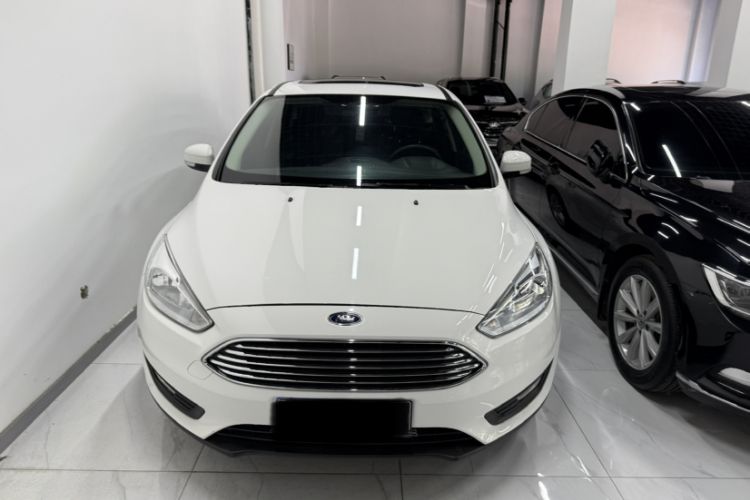 Used Ford Focus 2020 Hatchback Classic 1.5L Automatic Trendy Model Exterior 4