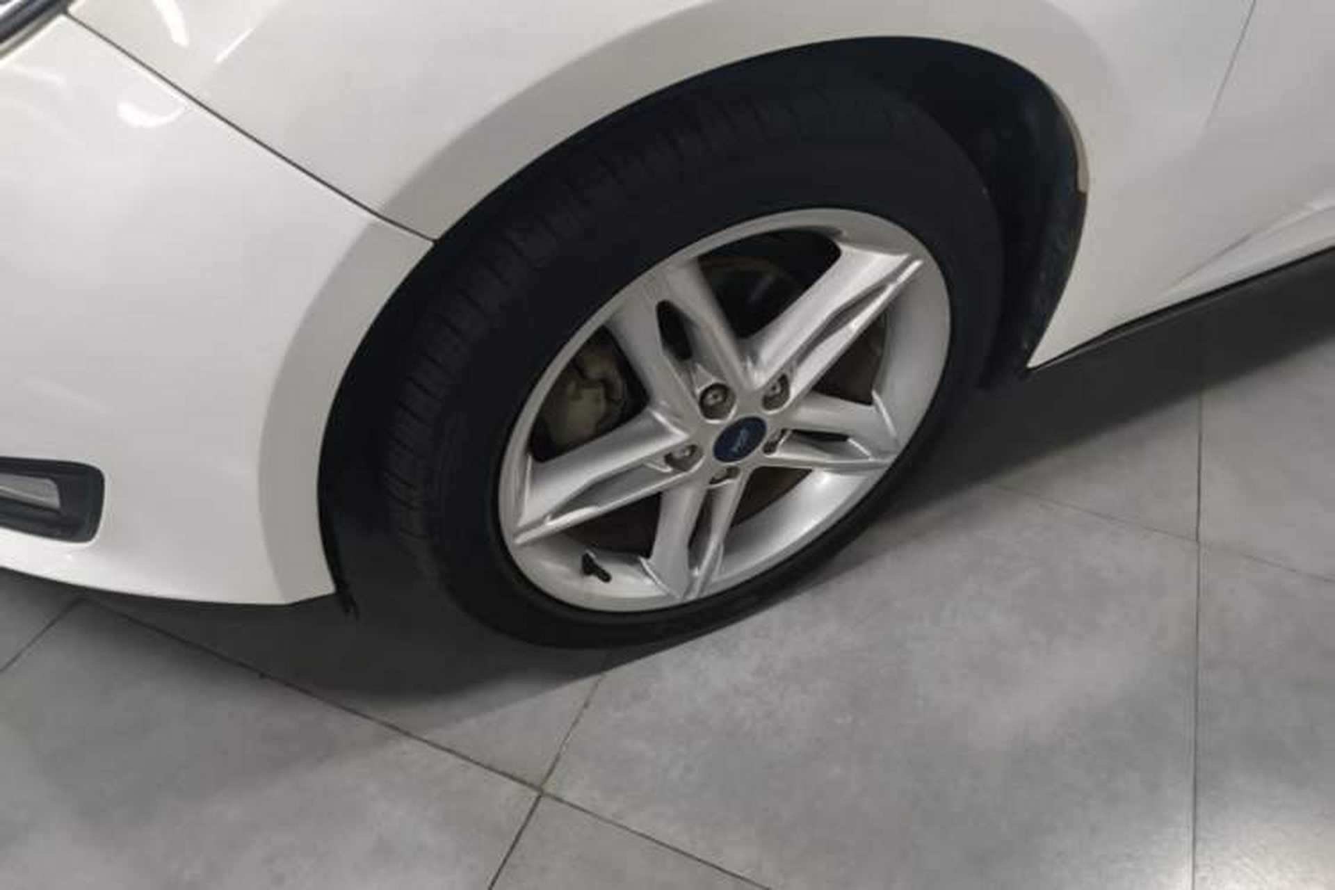 Used Ford Focus 2020 Hatchback Classic 1.5L Automatic Trendy Model Exterior 4