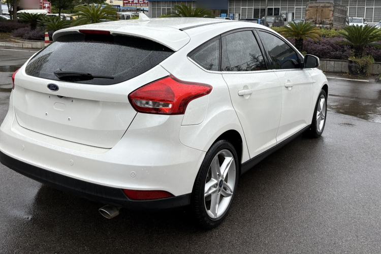 Used Ford Focus 2020 Hatchback Classic 1.5L Automatic Trendy Model Exterior 4