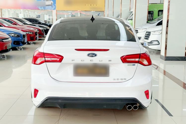 Used Ford Focus 2020 Sedan EcoBoost 180 Automatic ST Line Exterior 4