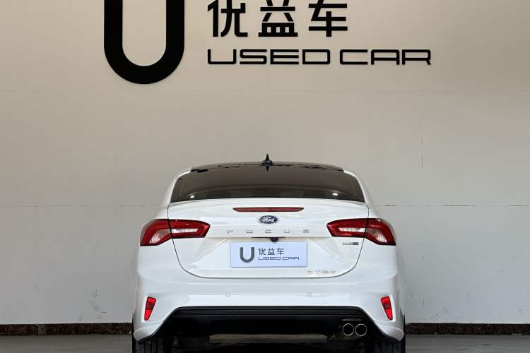 Used Ford Focus 2020 Sedan EcoBoost 180 Automatic ST Line Exterior 6