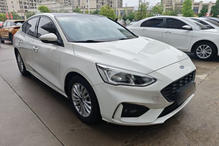Used Ford Focus 2020 Sedan EcoBoost 180 Automatic Trend Edition Front Right 45 Deg