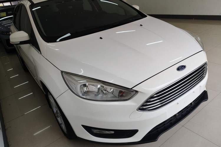 Used Ford Focus 2020 Hatchback Classic 1.5L Automatic Trendy Model Front Right 45 Deg
