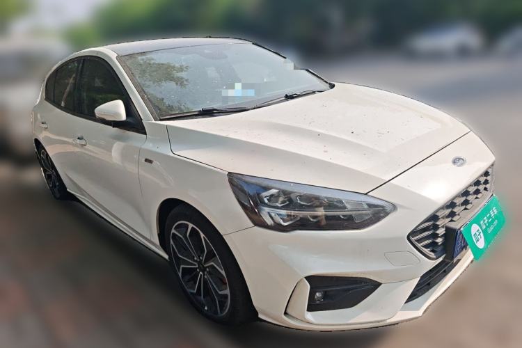 Used Ford Focus 2020 Hatchback EcoBoost 180 Automatic ST Line Front Right 45 Deg
