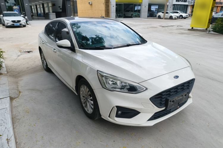 Used Ford Focus 2020 Sedan EcoBoost 180 Automatic Trend Edition Front Right 45 Deg