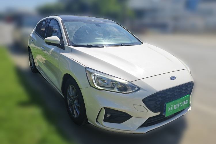 Used Ford Focus 2020 Hatchback EcoBoost 180 Automatic Trend Edition Front Right 45 Deg