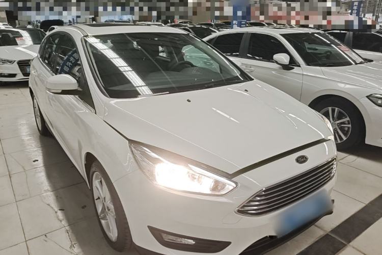 Used Ford Focus 2020 Hatchback Classic 1.5L Automatic Trendy Model Front Right 45 Deg