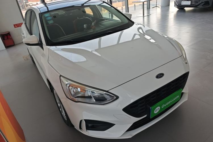 Used Ford Focus 2020 Sedan 1.5L Automatic Sharp Edition Front Right 45 Deg