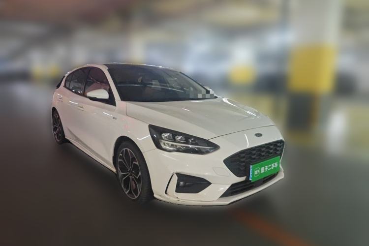 Used Ford Focus 2020 Hatchback EcoBoost 180 Automatic ST Line Front Right 45 Deg