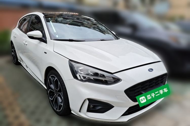 Used Ford Focus 2020 Hatchback EcoBoost 180 Automatic ST Line Front Right 45 Deg