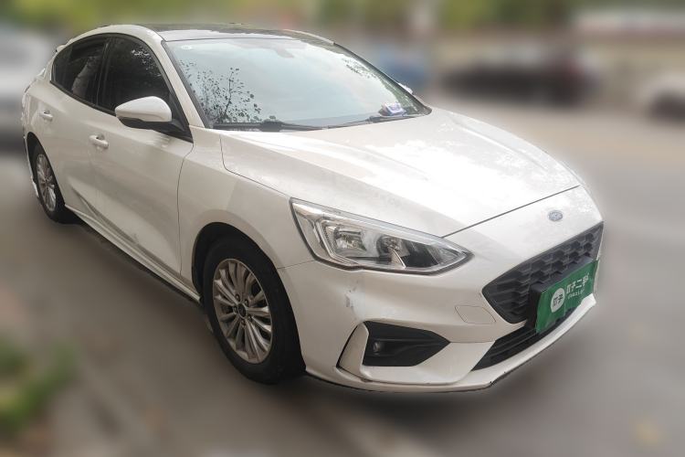 Used Ford Focus 2020 Sedan EcoBoost 180 Automatic Trend Edition Front Right 45 Deg