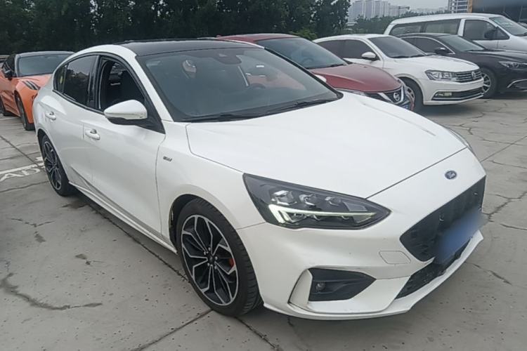 Used Ford Focus 2020 Sedan EcoBoost 180 Automatic ST Line Front Right 45 Deg