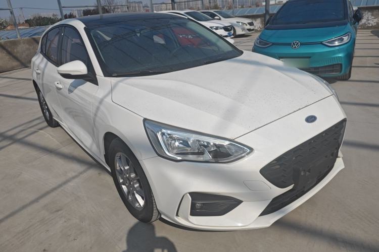 Used Ford Focus 2020 Hatchback EcoBoost 180 Automatic Trend Edition Front Right 45 Deg