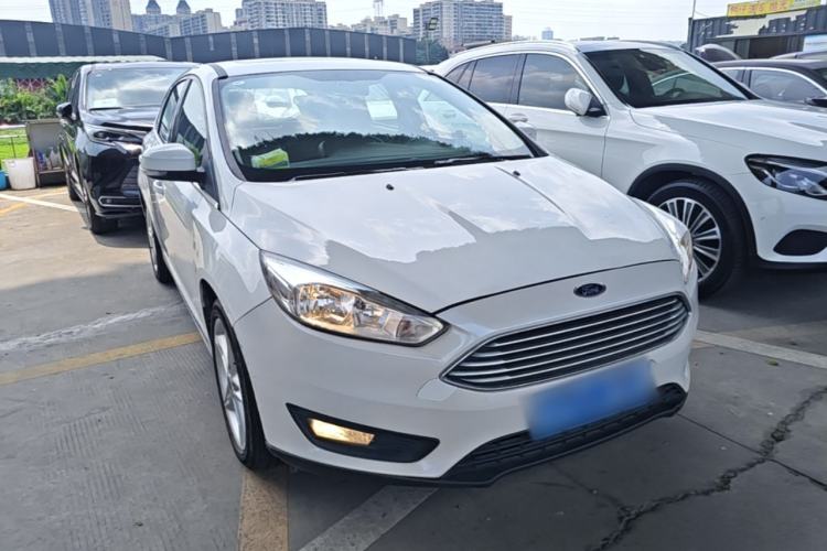 Used Ford Focus 2020 Hatchback Classic 1.5L Automatic Trendy Model Front Right 45 Deg