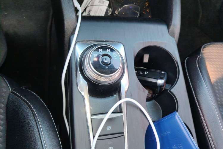 Used Ford Focus 2020 Sedan EcoBoost 180 Automatic Trend Edition Gear Lever