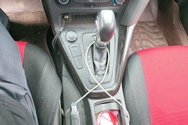 Used Ford Focus 2020 Hatchback Classic 1.5L Automatic Trendy Model Gear Lever