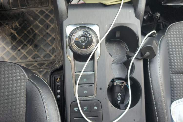 Used Ford Focus 2020 Hatchback EcoBoost 180 Automatic Trend Edition Gear Lever