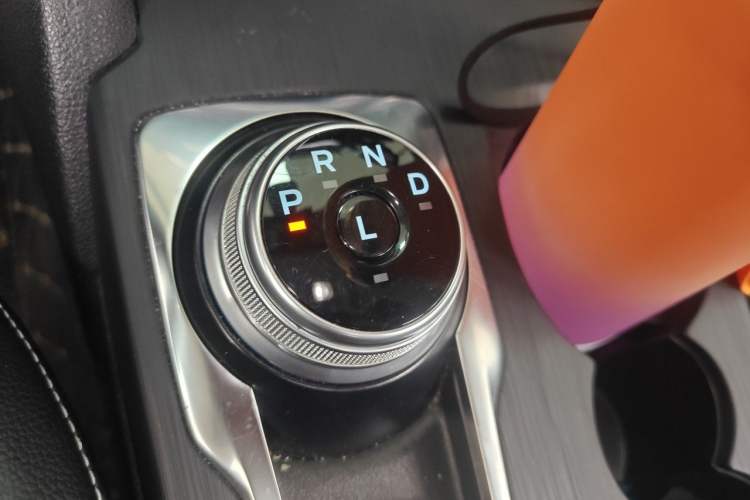 Used Ford Focus 2020 Hatchback EcoBoost 180 Automatic Trend Edition Gear Lever