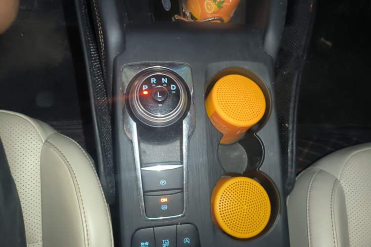 Used Ford Focus 2020 Sedan EcoBoost 180 Automatic Trend Edition Gear Lever
