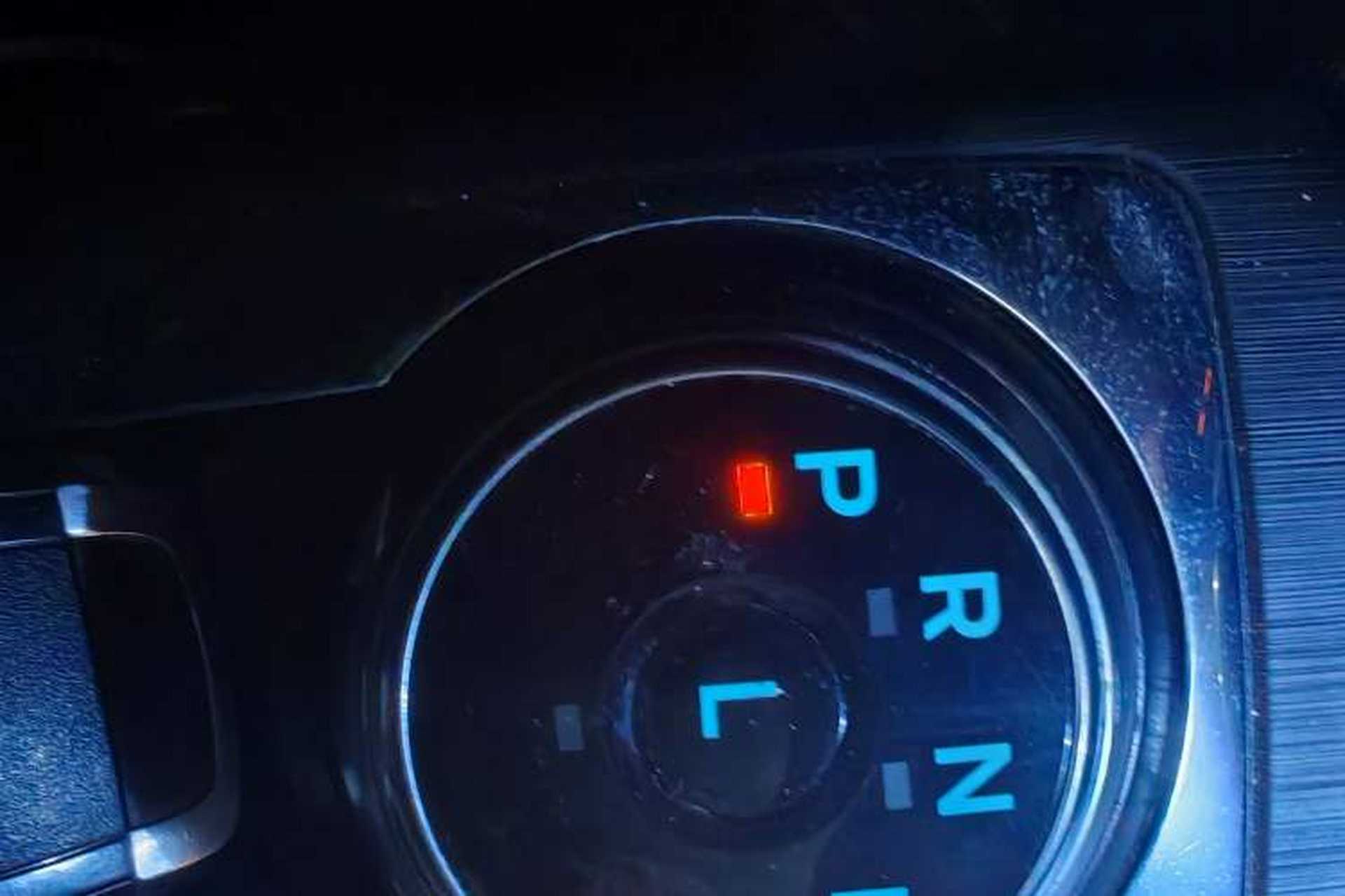Used Ford Focus 2020 Sedan EcoBoost 180 Automatic Trend Edition Gear Lever