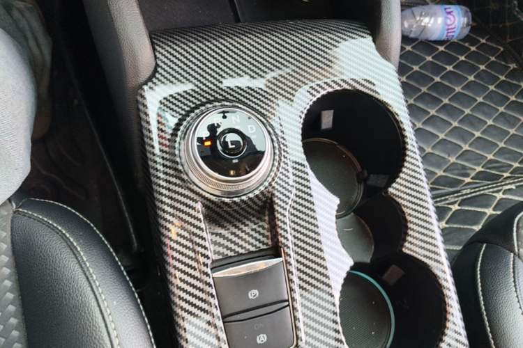 Used Ford Focus 2020 Sedan EcoBoost 180 Automatic Trend Edition Gear Lever