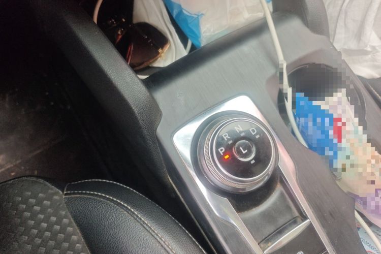 Used Ford Focus 2020 Sedan EcoBoost 180 Automatic Trend Edition Gear Lever