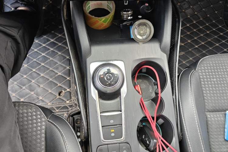 Used Ford Focus 2020 Hatchback EcoBoost 180 Automatic Trend Edition Gear Lever