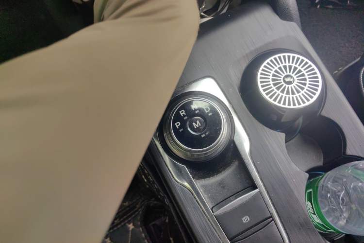 Used Ford Focus 2020 Sedan EcoBoost 180 Automatic Trend Edition Gear Lever